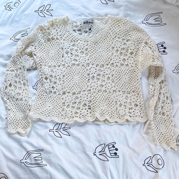 creazioni effeci Tops - Creazioni Effeci Vintage Long Sleeved Crochet Knit Floral Shirt Sweater